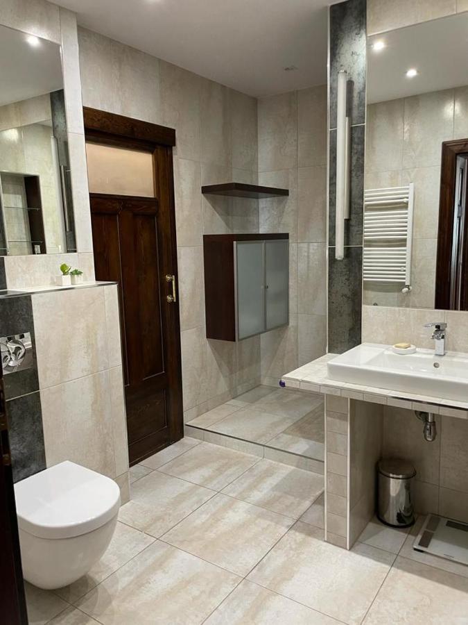 Uroczy Apartament 97M2 W Samym Centrum Wroclawia Екстер'єр фото
